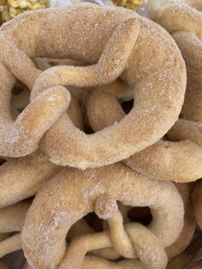 Cinnamon Pretzel